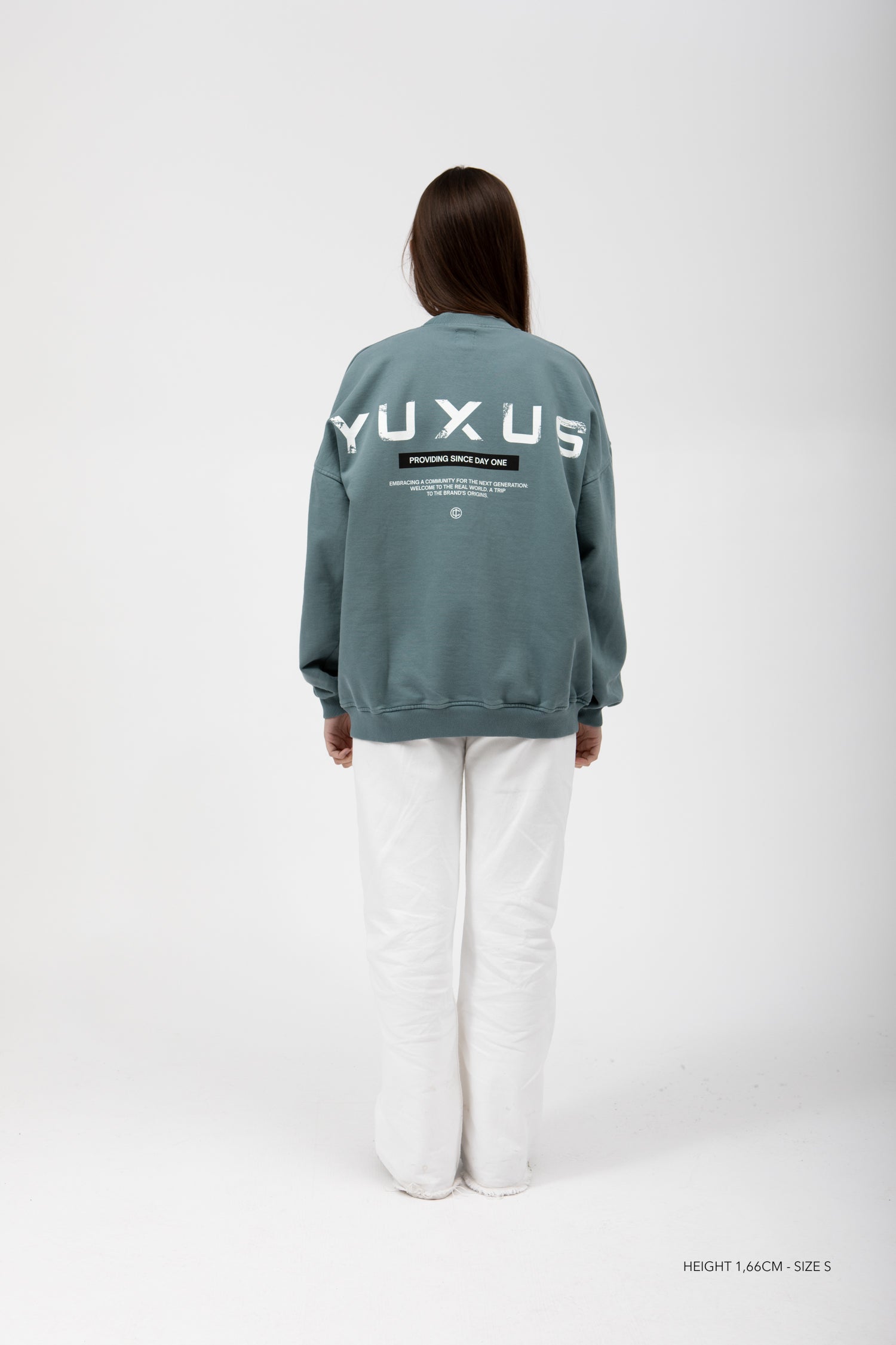 CYAN "ICONS" CREWNECK